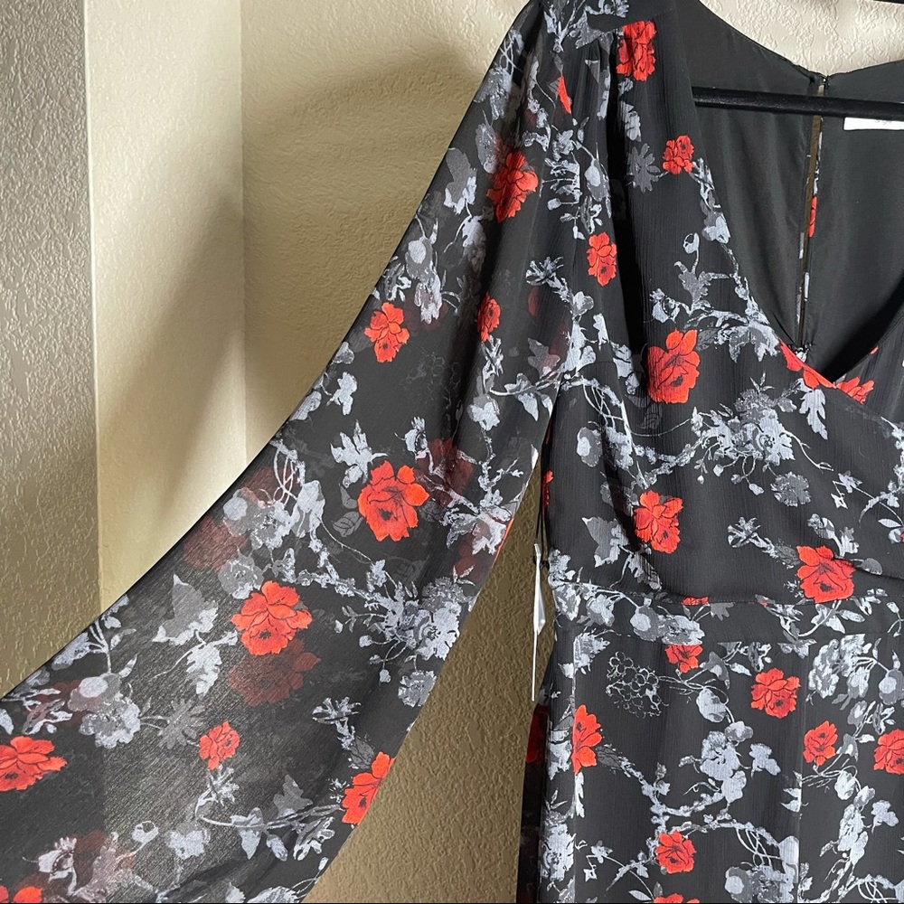 ๐ NWT Ali & Jay
Only Wish Floral Jumpsuit Size Lg - Picture 7 of 16